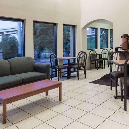 Days Inn South Austin Extérieur photo